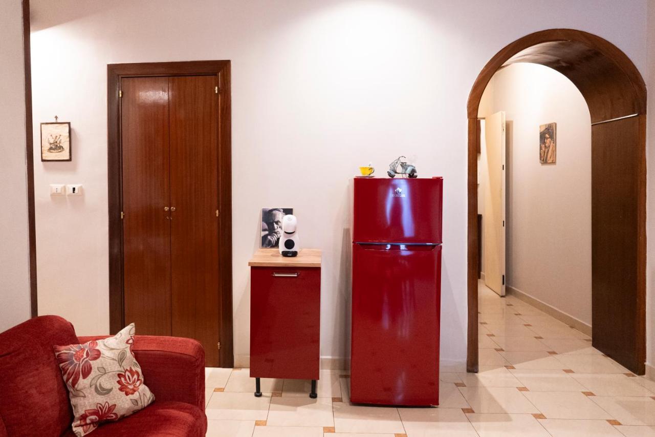Affitta Camera Don Vittorio - Napoli Portacapuana エクステリア 写真